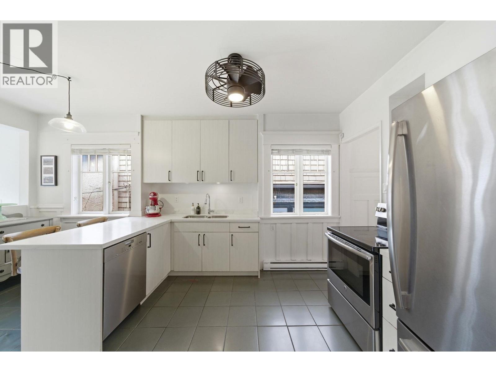 1944 Charles Street, Vancouver, British Columbia  V5L 2T9 - Photo 7 - R3092657