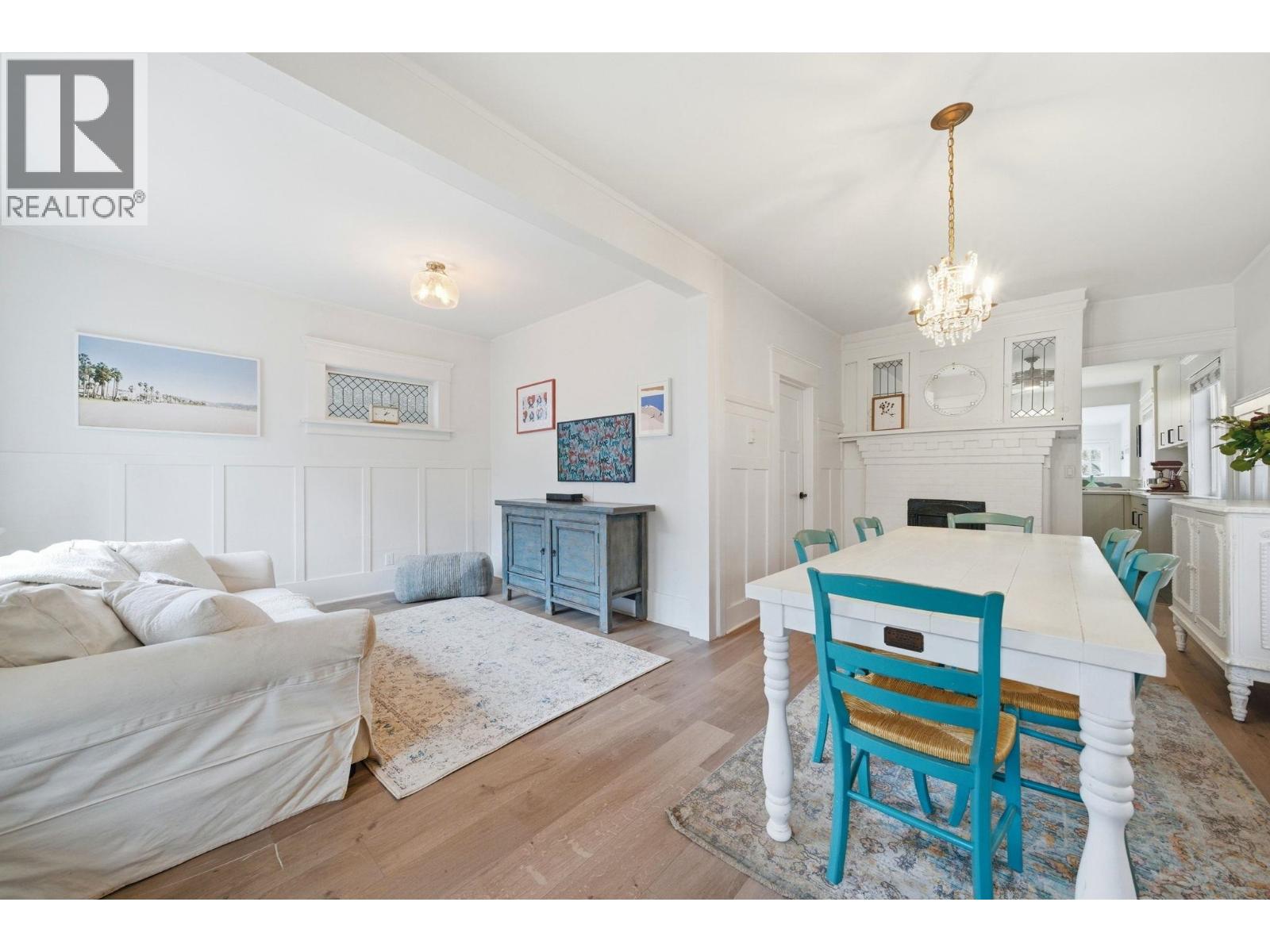 1944 Charles Street, Vancouver, British Columbia  V5L 2T9 - Photo 2 - R3092657