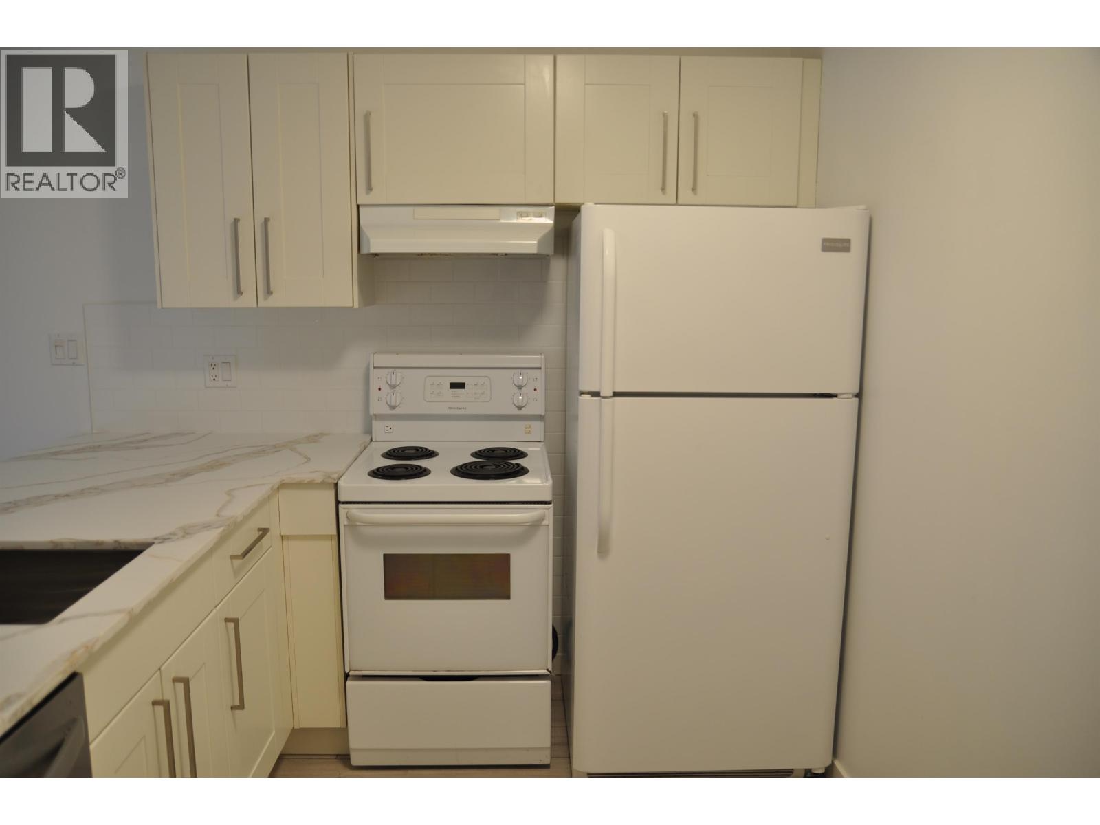 104 2255 Eton Street, Vancouver, British Columbia  V5L 1C9 - Photo 4 - R3091948