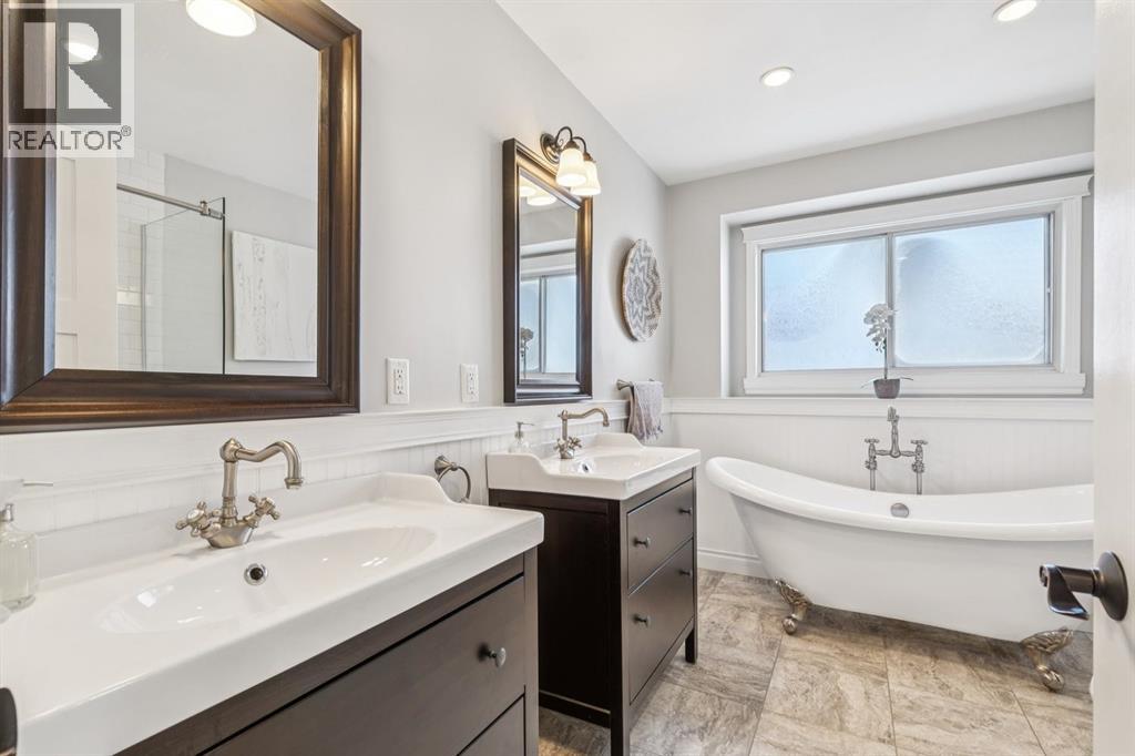 79 Riverglen Way Se, Calgary, Alberta  T2C 3H9 - Photo 17 - A2287570