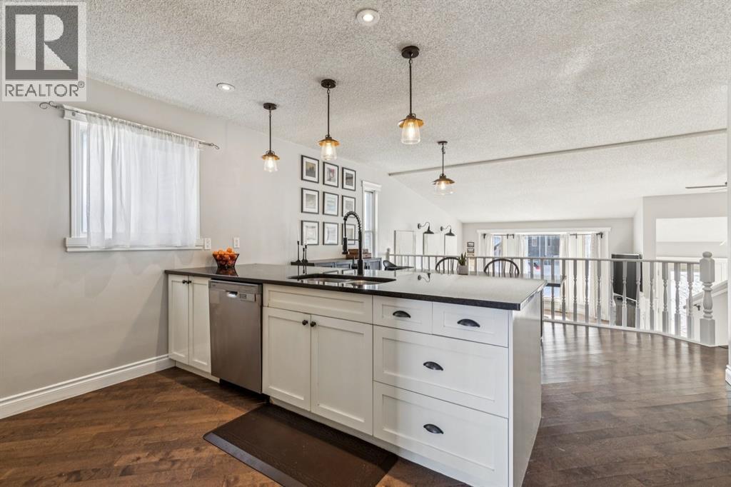 79 Riverglen Way Se, Calgary, Alberta  T2C 3H9 - Photo 12 - A2287570