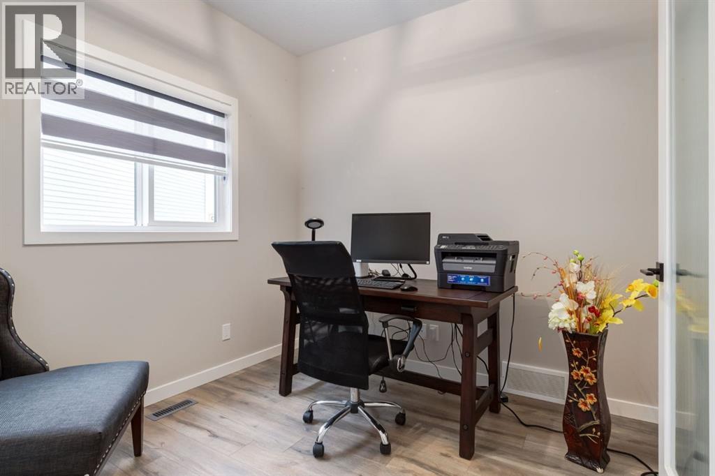 452 Chinook Gate Square Sw, Airdrie, Alberta  T4B 4V9 - Photo 18 - A2279114