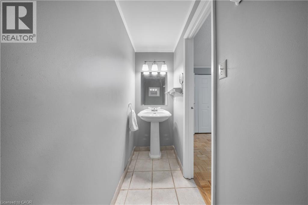 54 Pathfinder Crescent, Kitchener, Ontario  N2P 1S6 - Photo 37 - 40779480