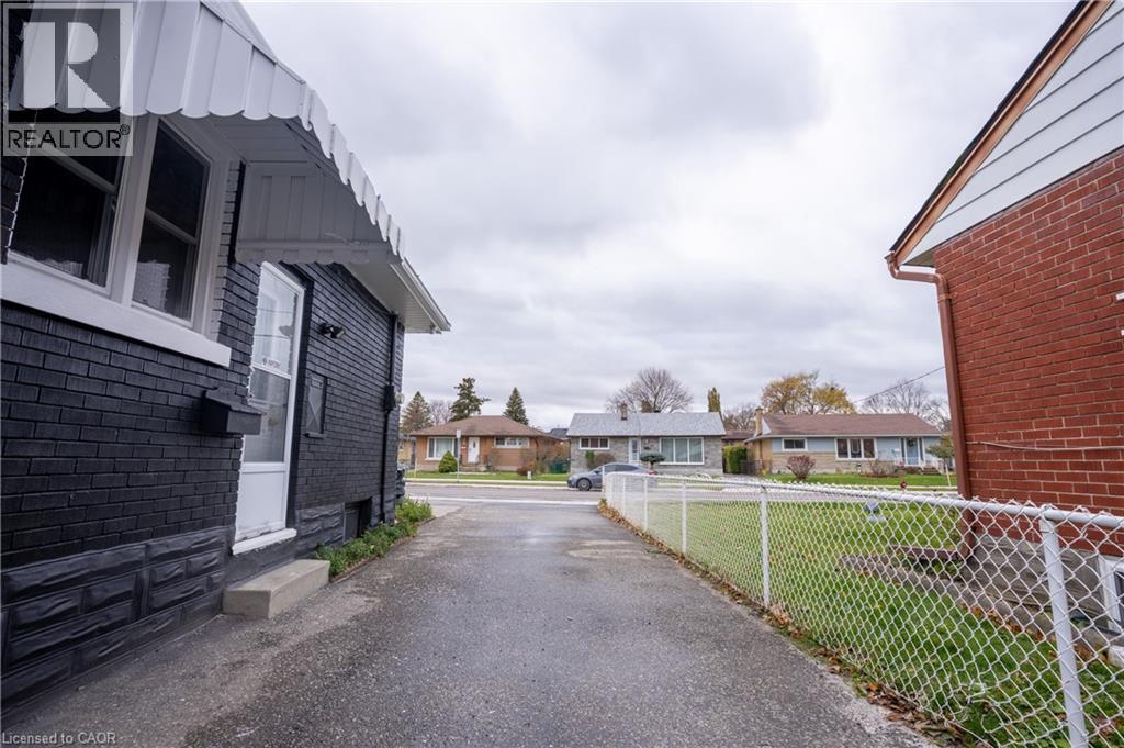 280 Wilson Avenue, Kitchener, Ontario  N2C 1H4 - Photo 2 - 40806868