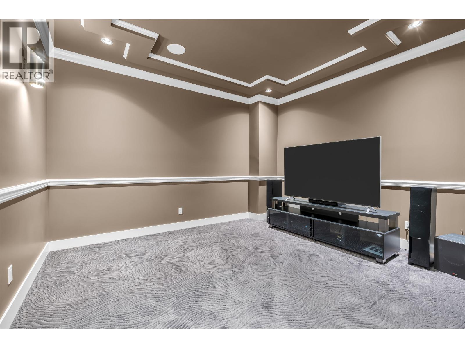 8168 Hunter Street, Burnaby, British Columbia  V5A 2B9 - Photo 32 - R3092426