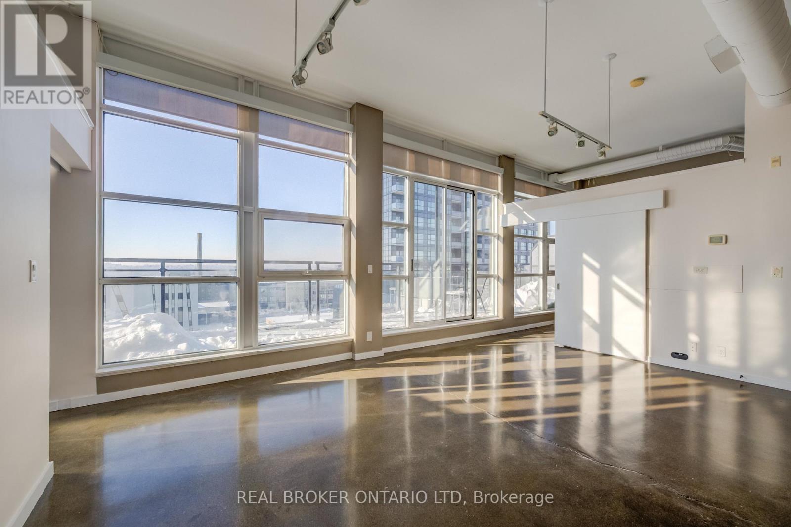 616 - 404 King Street W, Kitchener, Ontario  N2G 1C8 - Photo 12 - X12813832