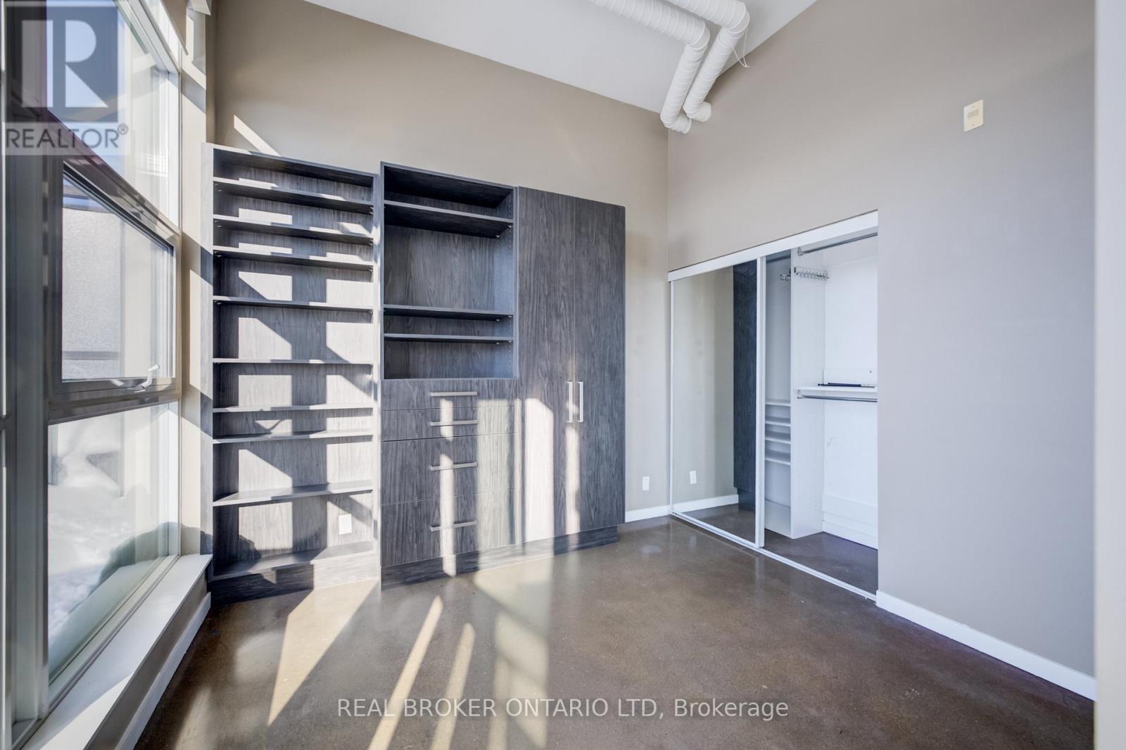 616 - 404 King Street W, Kitchener, Ontario  N2G 1C8 - Photo 4 - X12813832