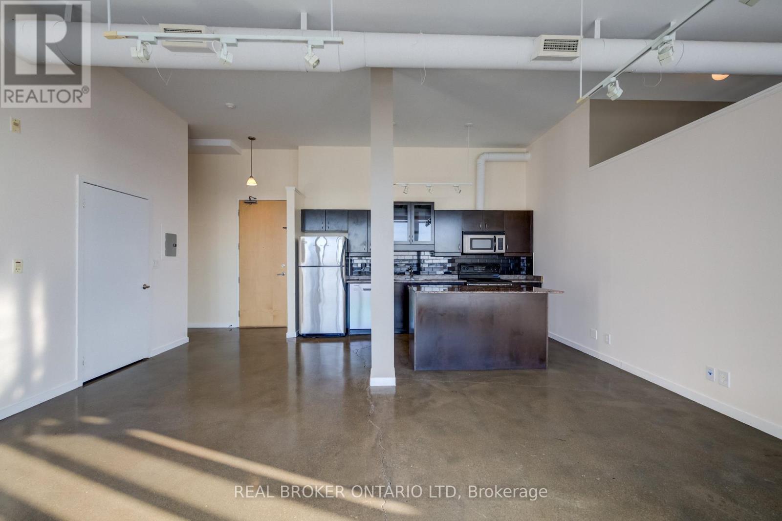 616 - 404 King Street W, Kitchener, Ontario  N2G 1C8 - Photo 7 - X12813832