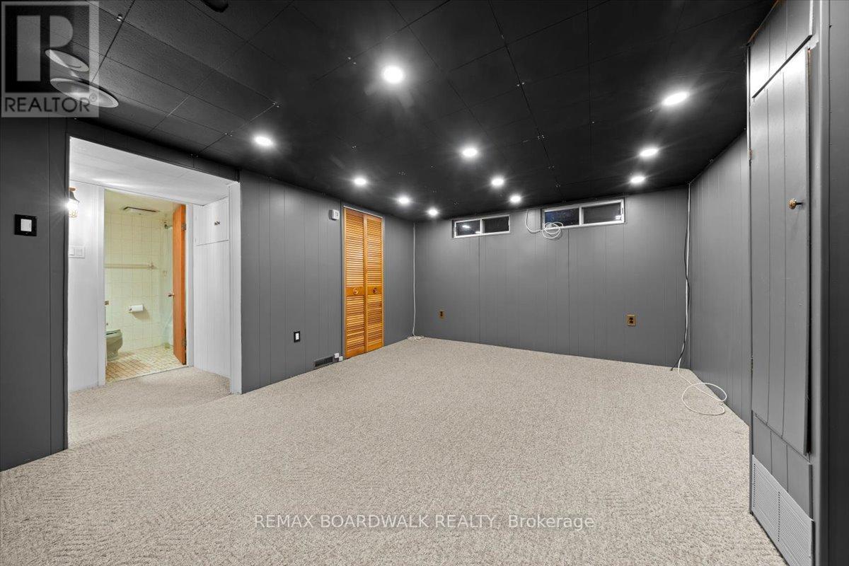 1446 Woodward Avenue, Ottawa, Ontario  K1Z 7W3 - Photo 35 - X12813820