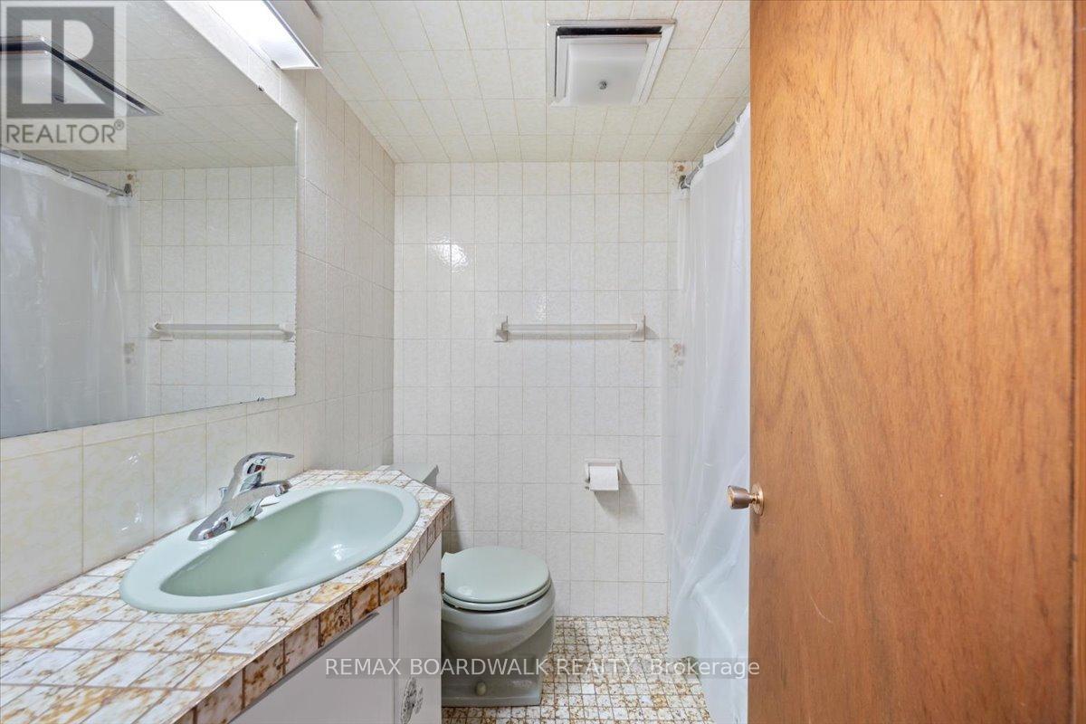 1446 Woodward Avenue, Ottawa, Ontario  K1Z 7W3 - Photo 37 - X12813820