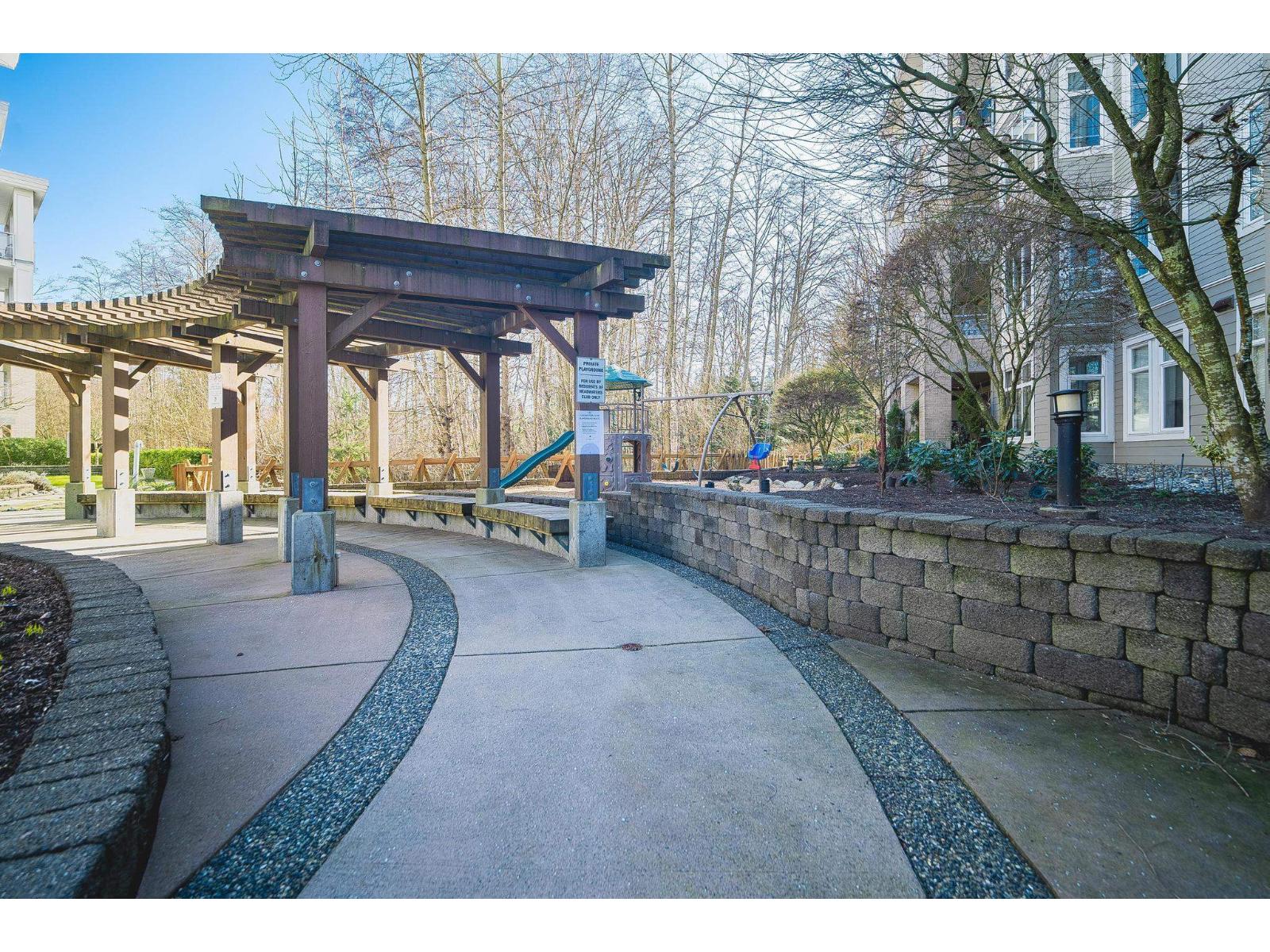 201 15428 31 Avenue, Surrey, British Columbia  V3Z 3W4 - Photo 3 - R3092237