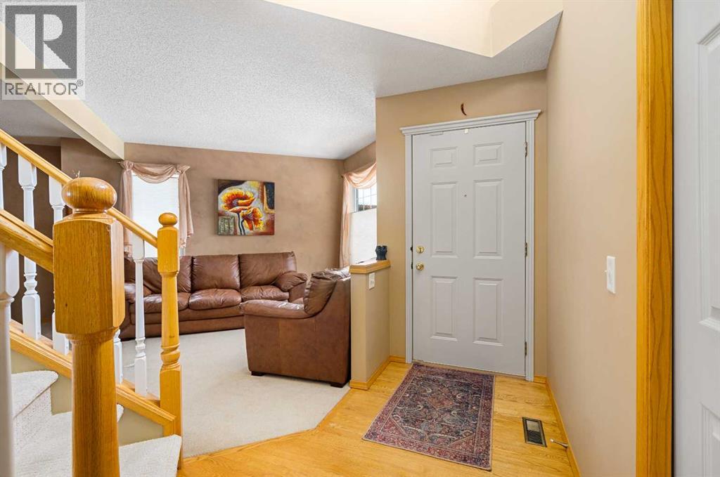 7945 Springbank Boulevard Sw, Calgary, Alberta  T3H 4L9 - Photo 4 - A2287510