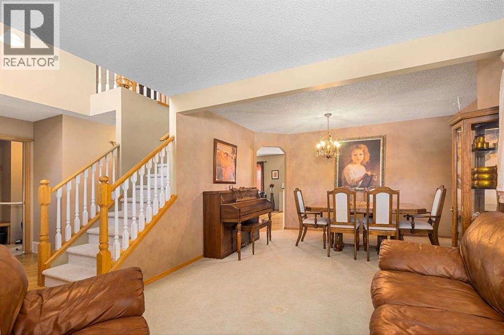 7945 Springbank Boulevard Sw, Calgary, Alberta  T3H 4L9 - Photo 7 - A2287510