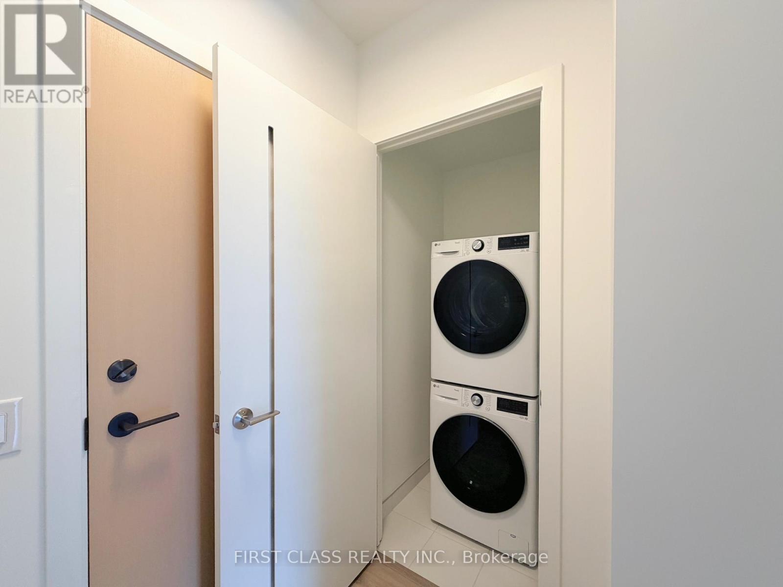 620 - 30 Dreamers Way, Toronto, Ontario  M5A 0Y7 - Photo 4 - C12813796