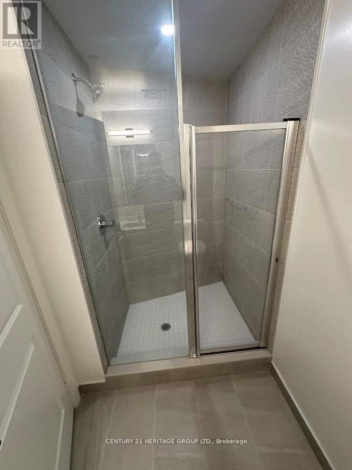 504 - 30 Upper Mall Way, Vaughan, Ontario  L4J 0J7 - Photo 6 - N12813800