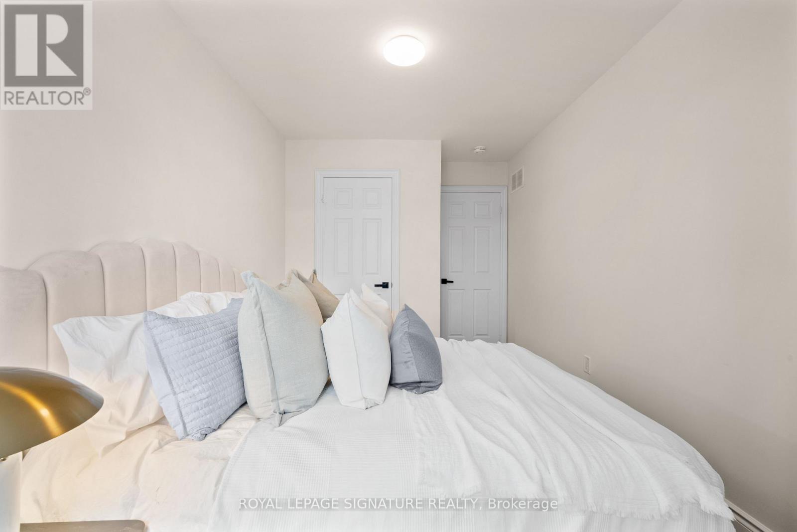 71 Farooq Boulevard, Vaughan, Ontario  L4H 4P3 - Photo 37 - N12813842