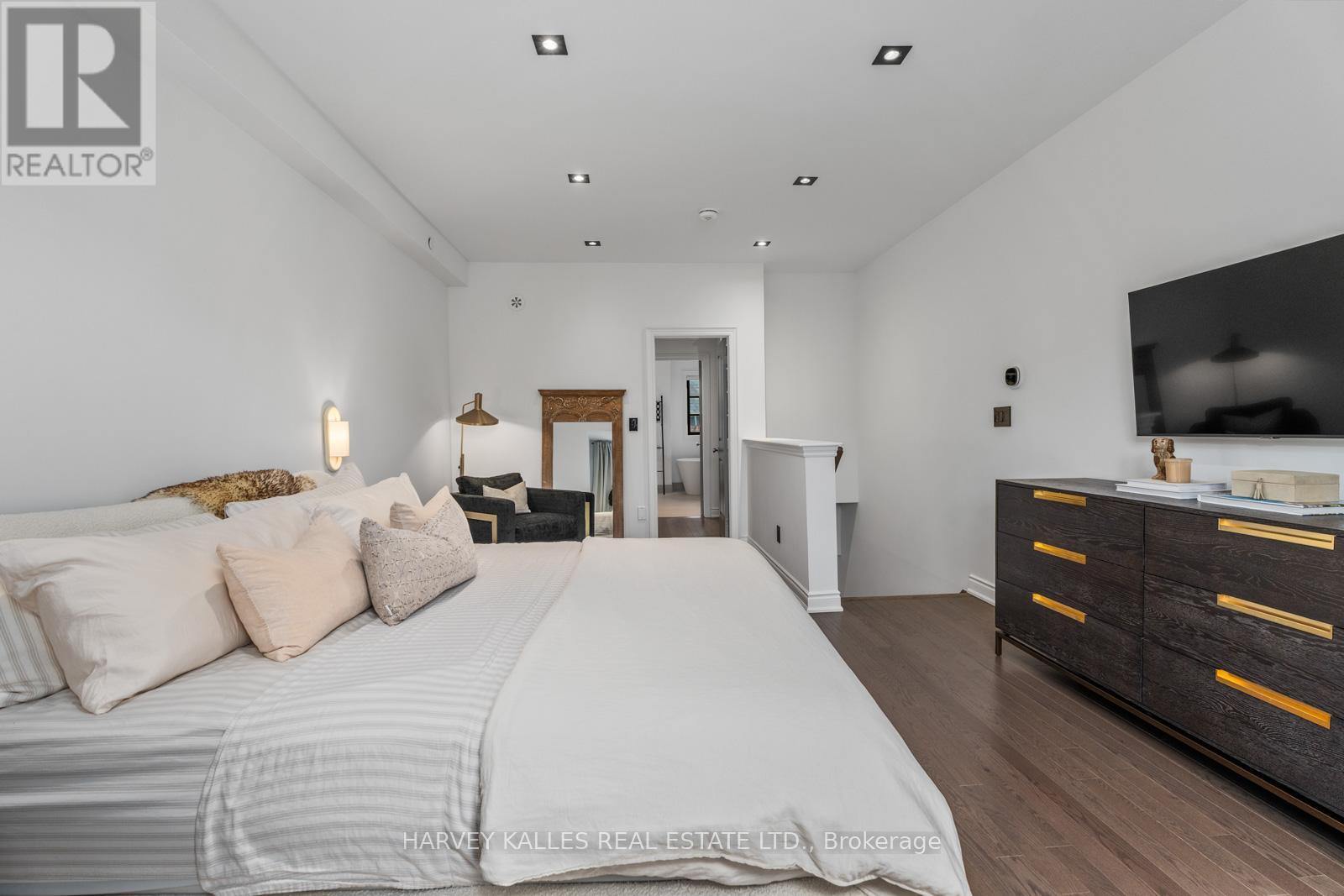 20 - 80 Daisy Avenue, Toronto, Ontario  M8W 0B7 - Photo 21 - W12803182