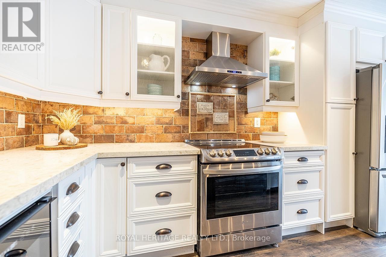 92 Zachary Place, Whitby, Ontario  L1M 1E2 - Photo 11 - E12813530