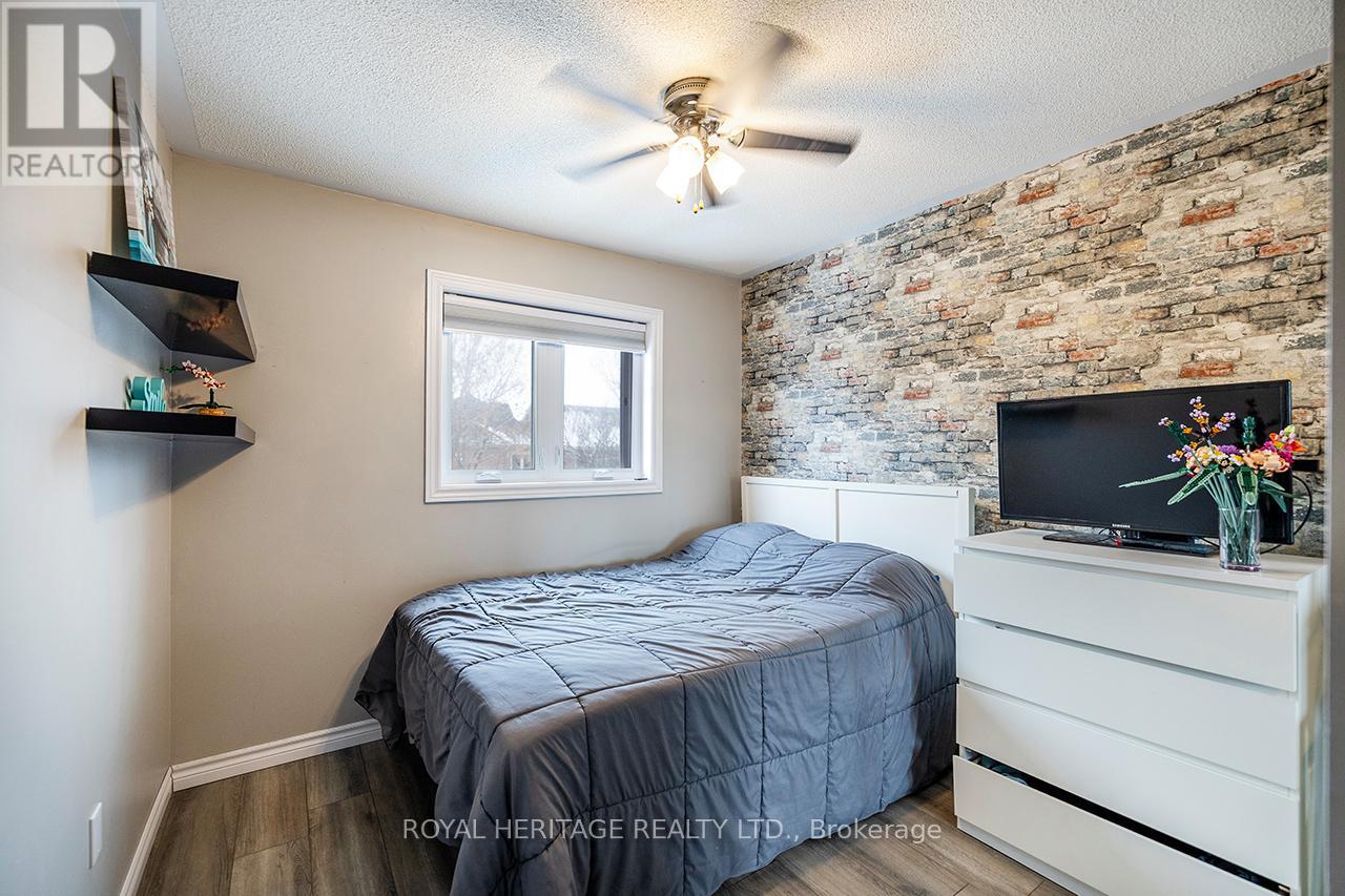 92 Zachary Place, Whitby, Ontario  L1M 1E2 - Photo 21 - E12813530