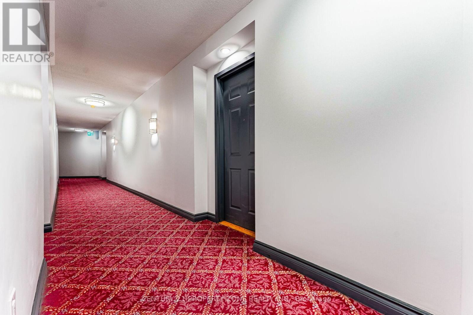 318 - 250 Webb Drive, Mississauga, Ontario  L5B 3Z4 - Photo 12 - W12813822