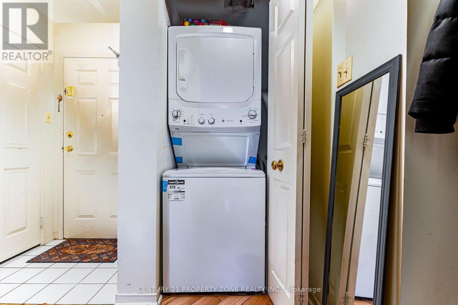 318 - 250 Webb Drive, Mississauga, Ontario  L5B 3Z4 - Photo 32 - W12813822