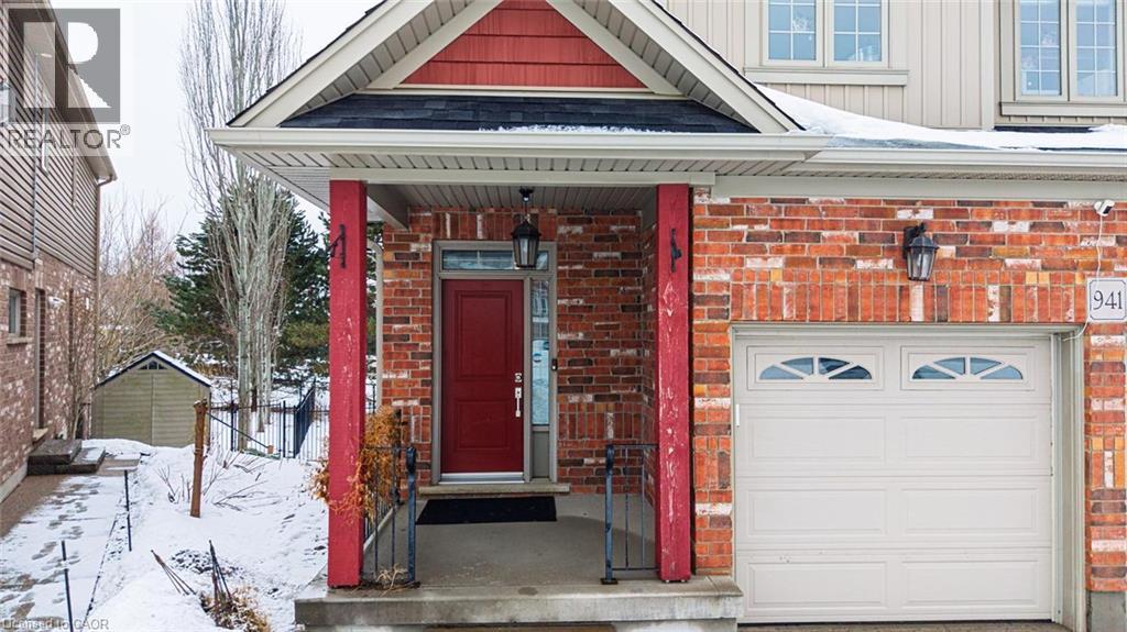 941 Pioneer Grove Court, Kitchener, Ontario  N2P 0B2 - Photo 5 - 40806897