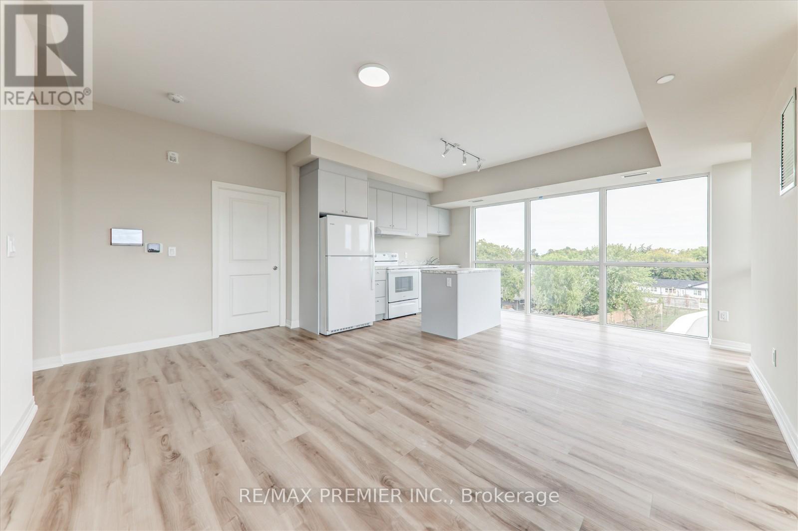 Lp-17 - 50 Herrick Avenue, St. Catharines, Ontario  L2P 0B8 - Photo 12 - X12813804