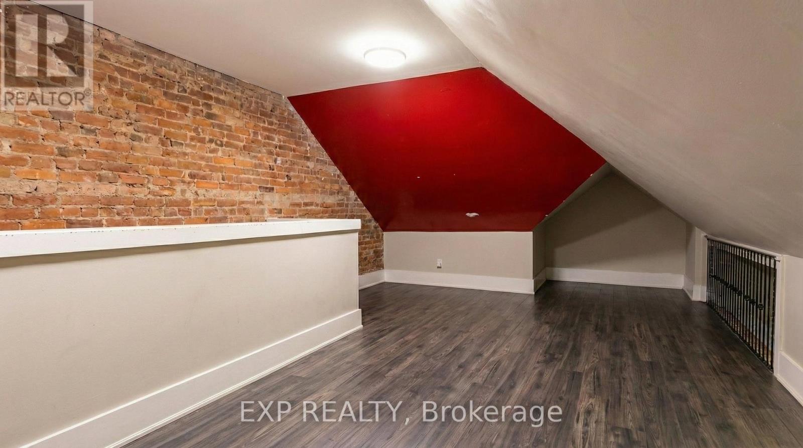 27 Ashley Street, Hamilton, Ontario  L8L 5S5 - Photo 17 - X12813836