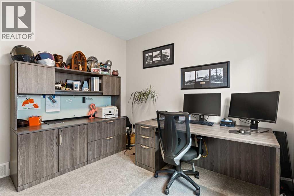 18 Drake Landing Street, Okotoks, Alberta  T1S 0P7 - Photo 20 - A2282904