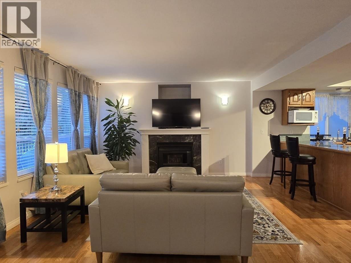 Ground Level House-1265 Fletcher Way, Port Coquitlam, British Columbia  V3C 6B5 - Photo 2 - R3092632