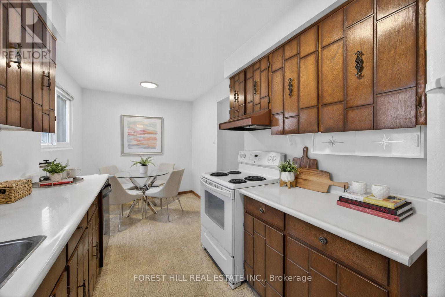 401 Cherokee Boulevard, Toronto, Ontario  M2H 2X1 - Photo 15 - C12810774