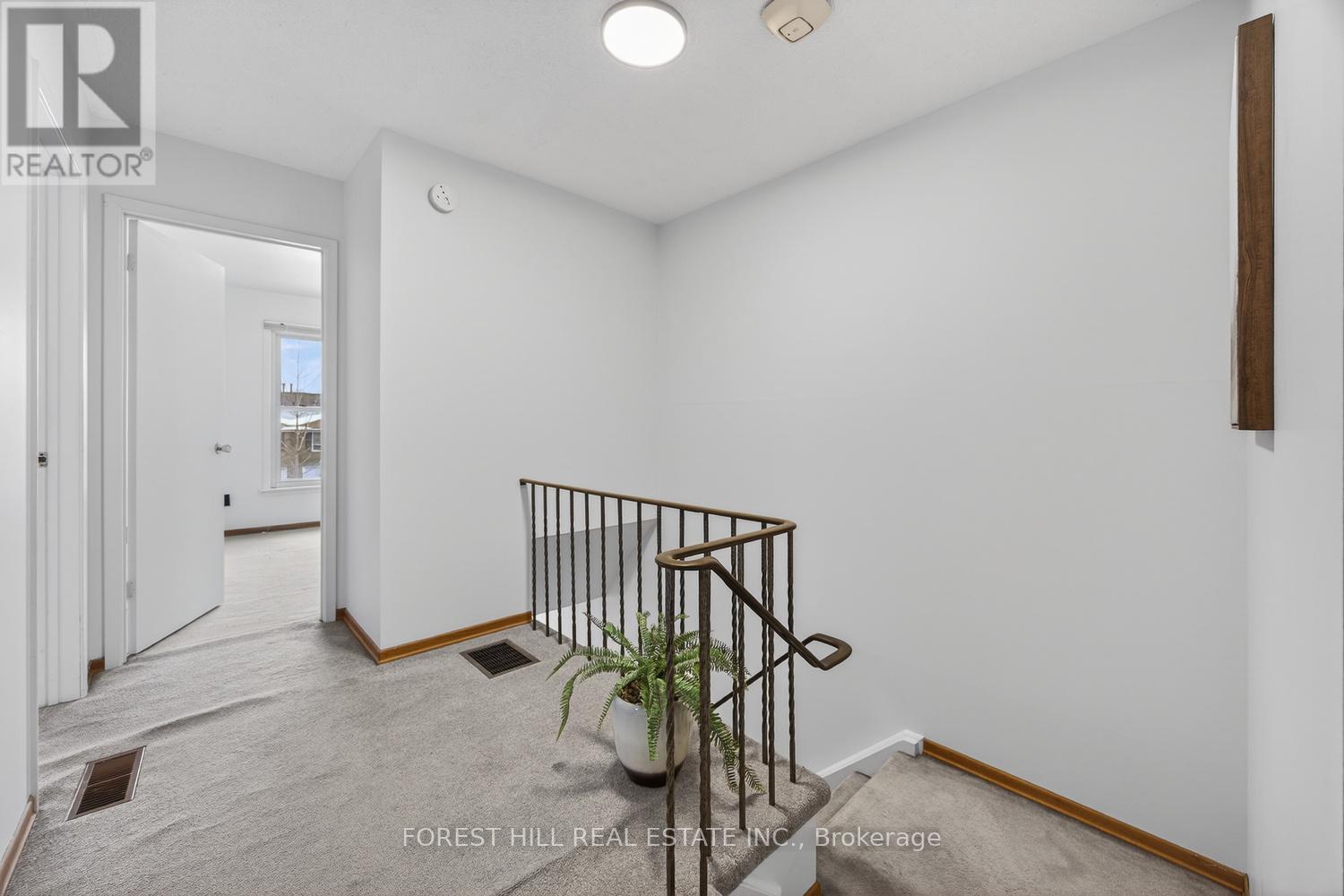 401 Cherokee Boulevard, Toronto, Ontario  M2H 2X1 - Photo 20 - C12810774