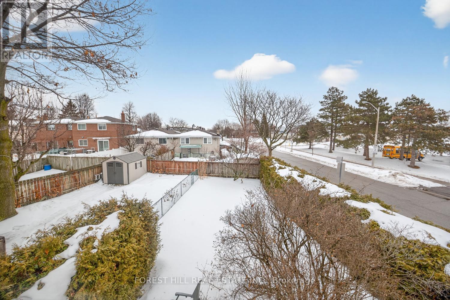 401 Cherokee Boulevard, Toronto, Ontario  M2H 2X1 - Photo 45 - C12810774