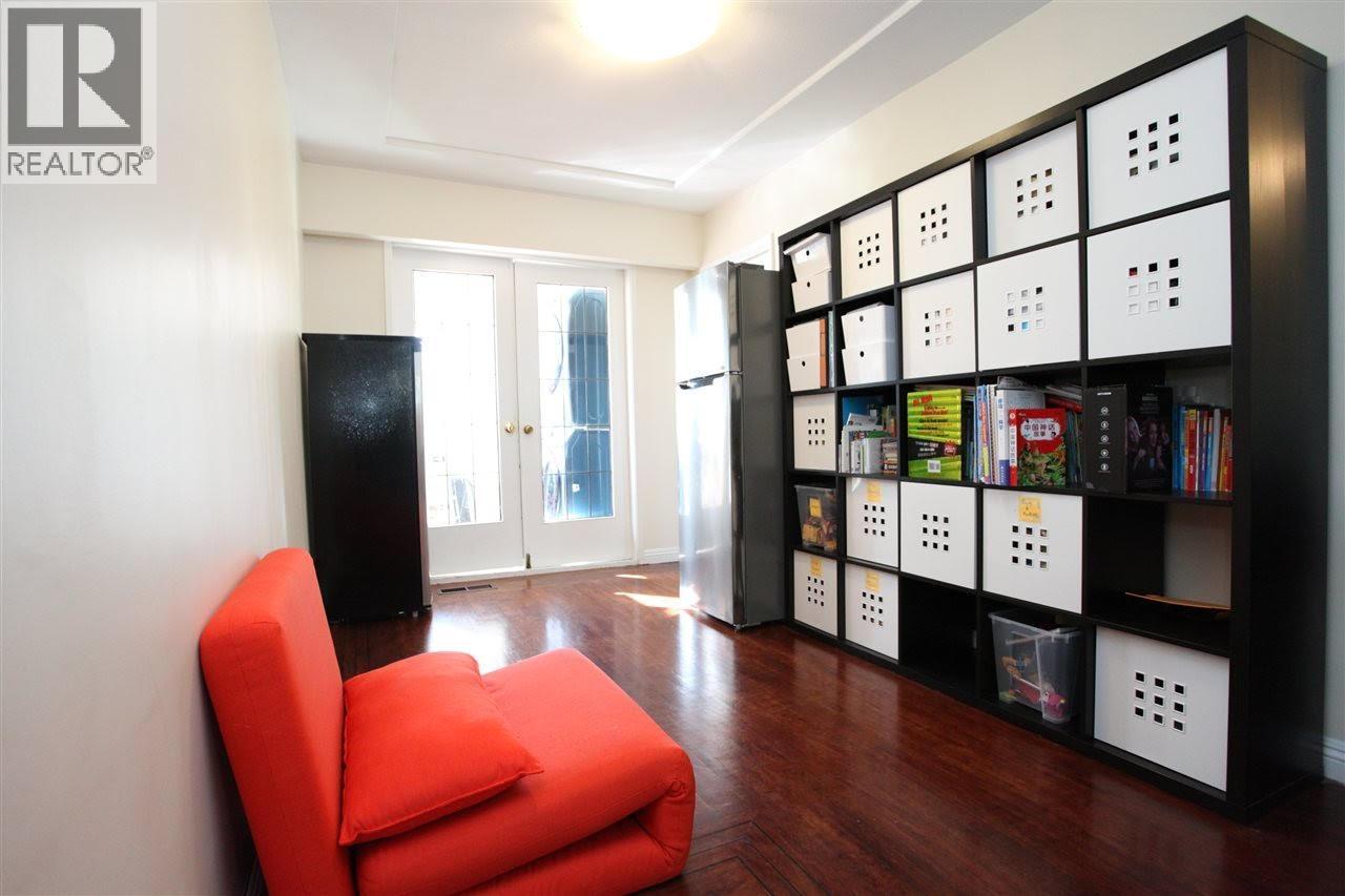 156 W 62nd Avenue, Vancouver, British Columbia  V5X 2E1 - Photo 5 - R3050031