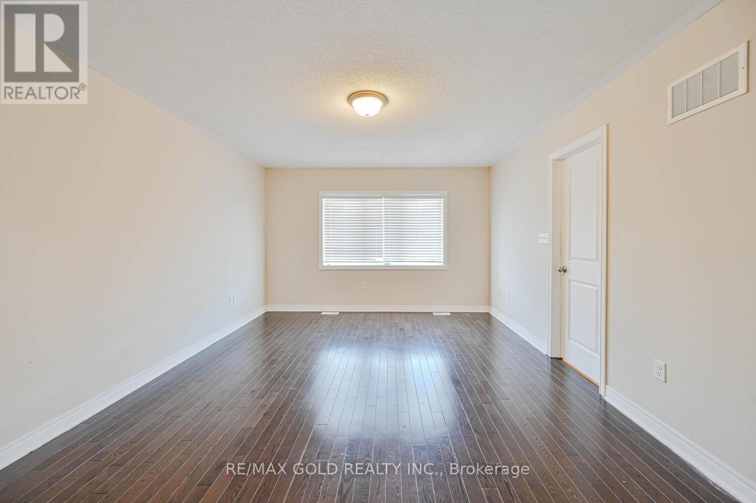 53 Finegan Circle, Brampton, Ontario  L7A 4Z8 - Photo 28 - W12730766