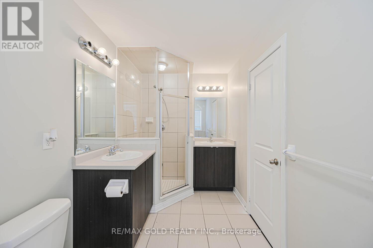 53 Finegan Circle, Brampton, Ontario  L7A 4Z8 - Photo 32 - W12730766