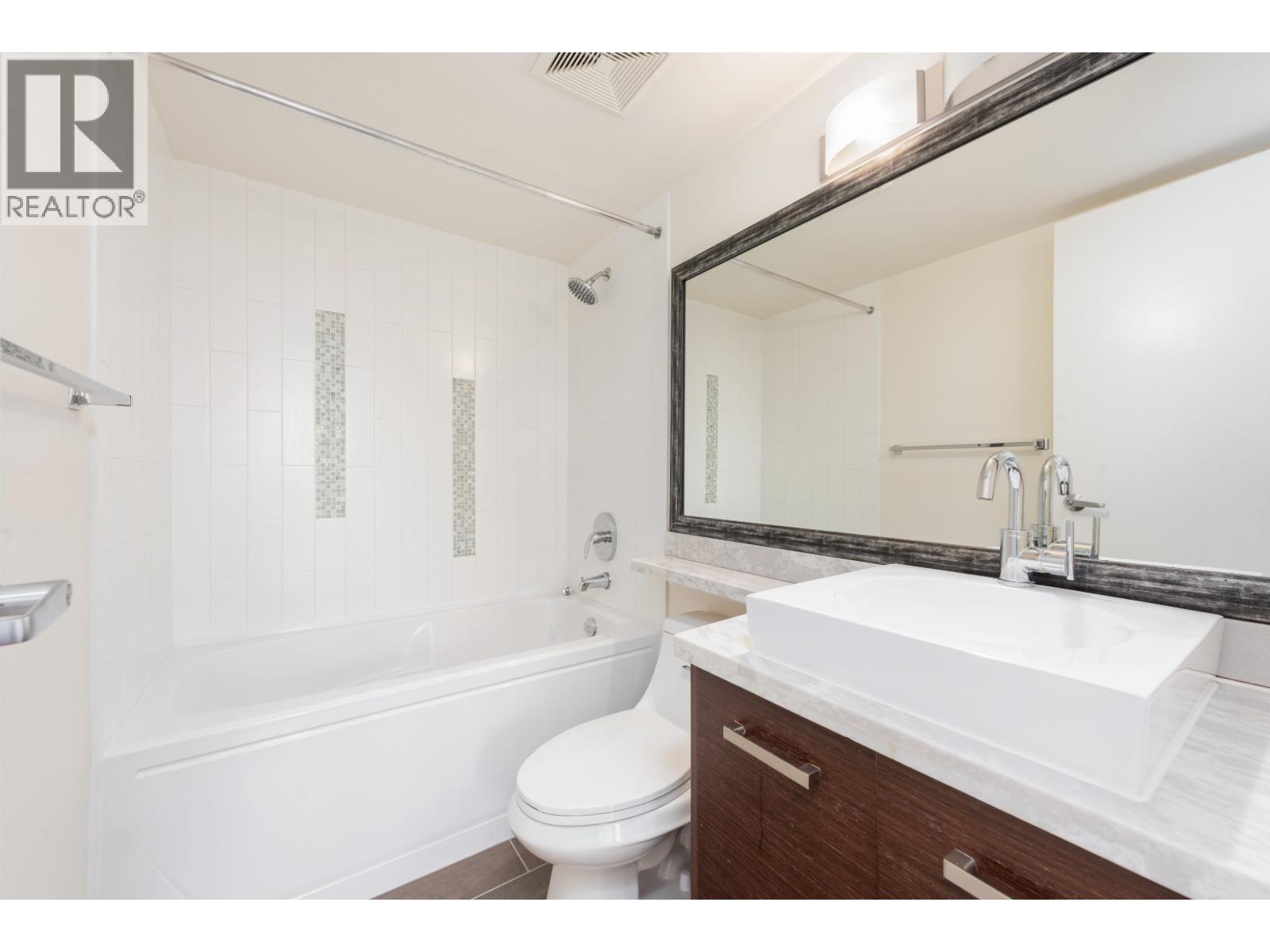 705 2959 Glen Drive, Coquitlam, British Columbia  V3B 0B8 - Photo 19 - R3092870