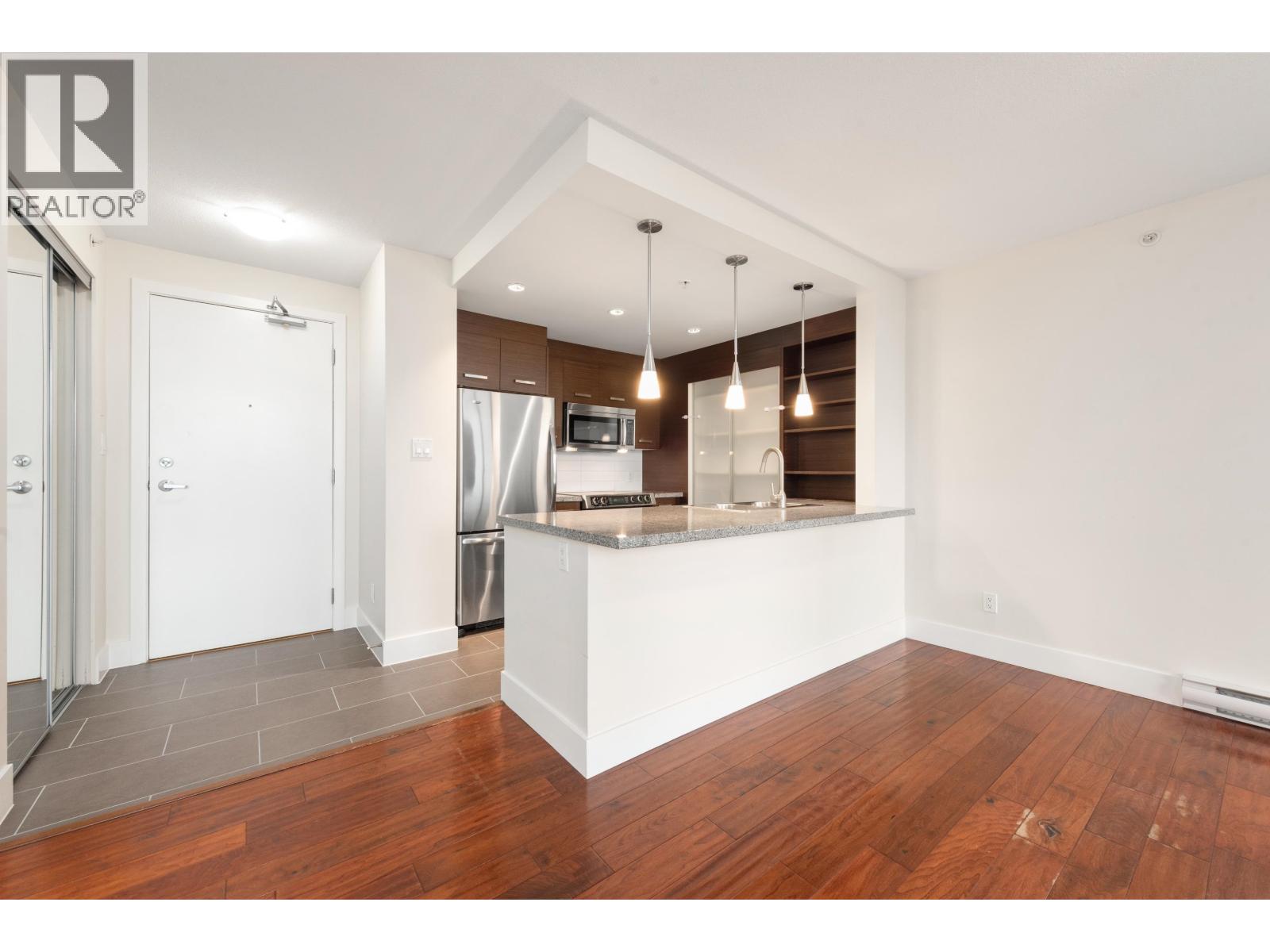 705 2959 Glen Drive, Coquitlam, British Columbia  V3B 0B8 - Photo 6 - R3092870