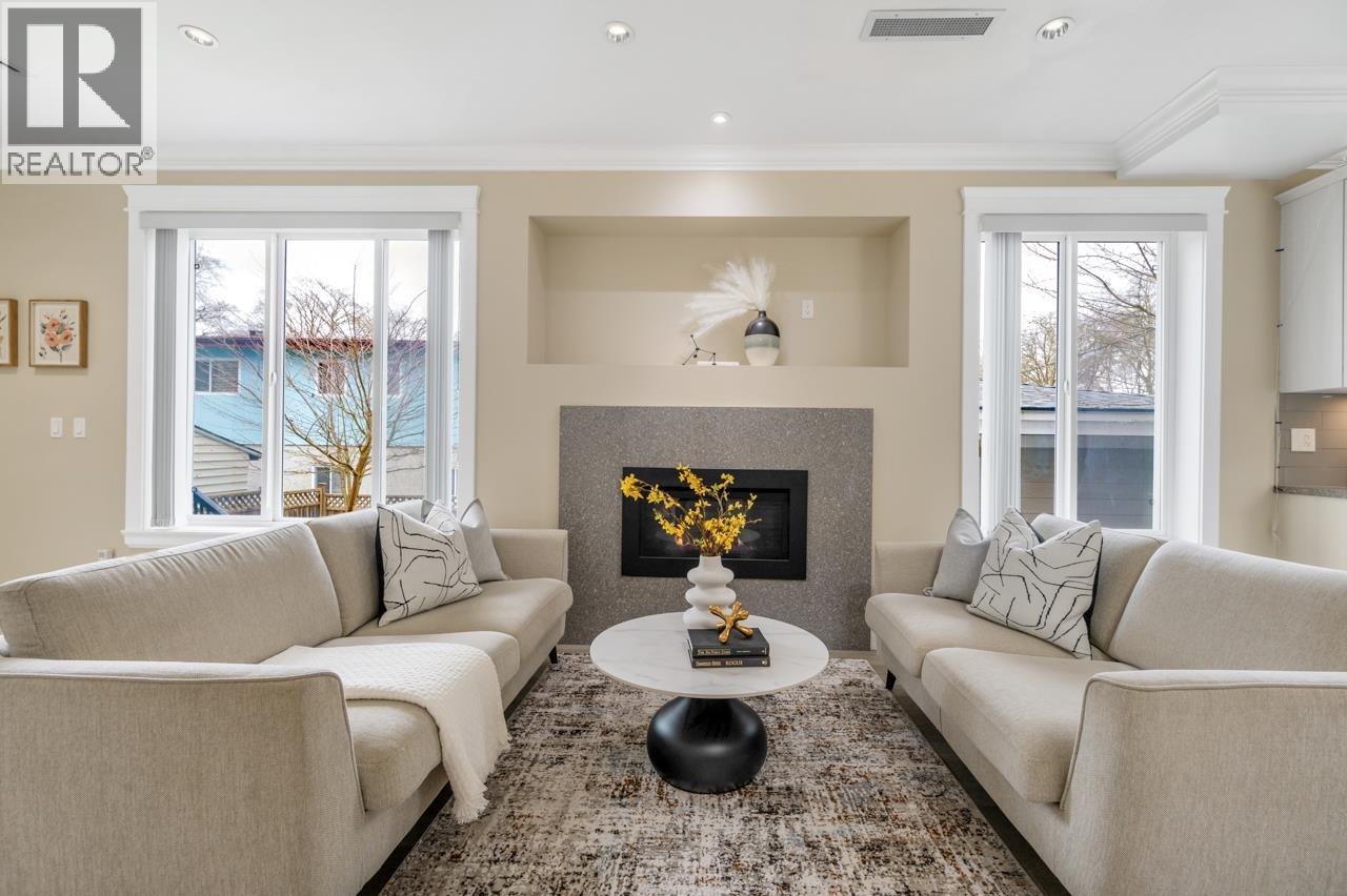 5828 Quebec Street, Vancouver, British Columbia  V5W 2N9 - Photo 4 - R3092860