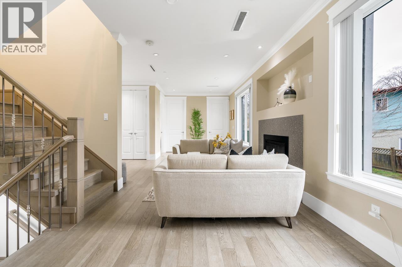 5828 Quebec Street, Vancouver, British Columbia  V5W 2N9 - Photo 6 - R3092860