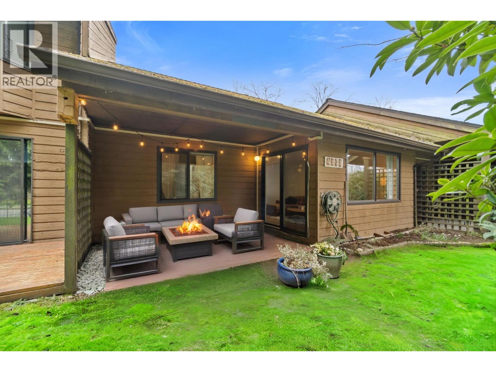 4208 GARDEN GROVE DRIVE, Burnaby, British Columbia