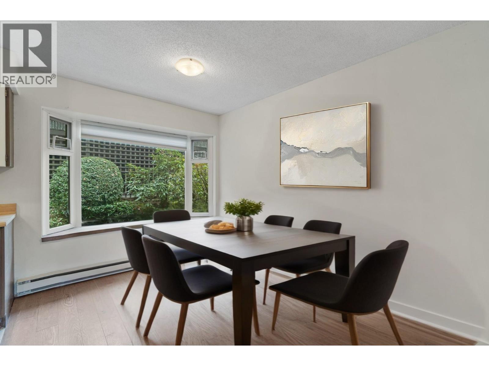 4208 Garden Grove Drive, Burnaby, British Columbia  V5G 4G6 - Photo 7 - R3092851