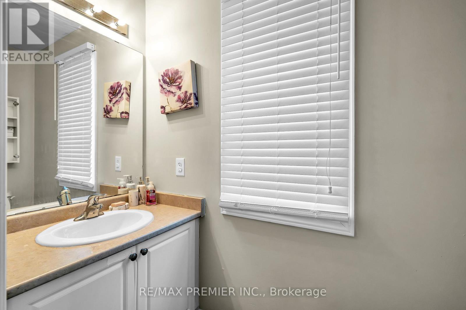 164 Dewell Crescent, Clarington, Ontario  L1E 0B9 - Photo 3 - E12813850