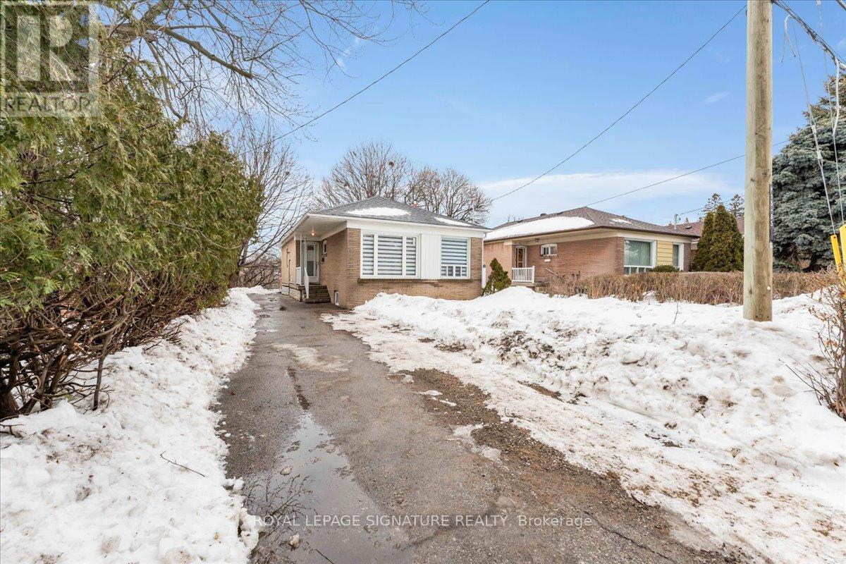 88 Crocus Drive, Toronto, Ontario  M1R 4T1 - Photo 3 - E12813442