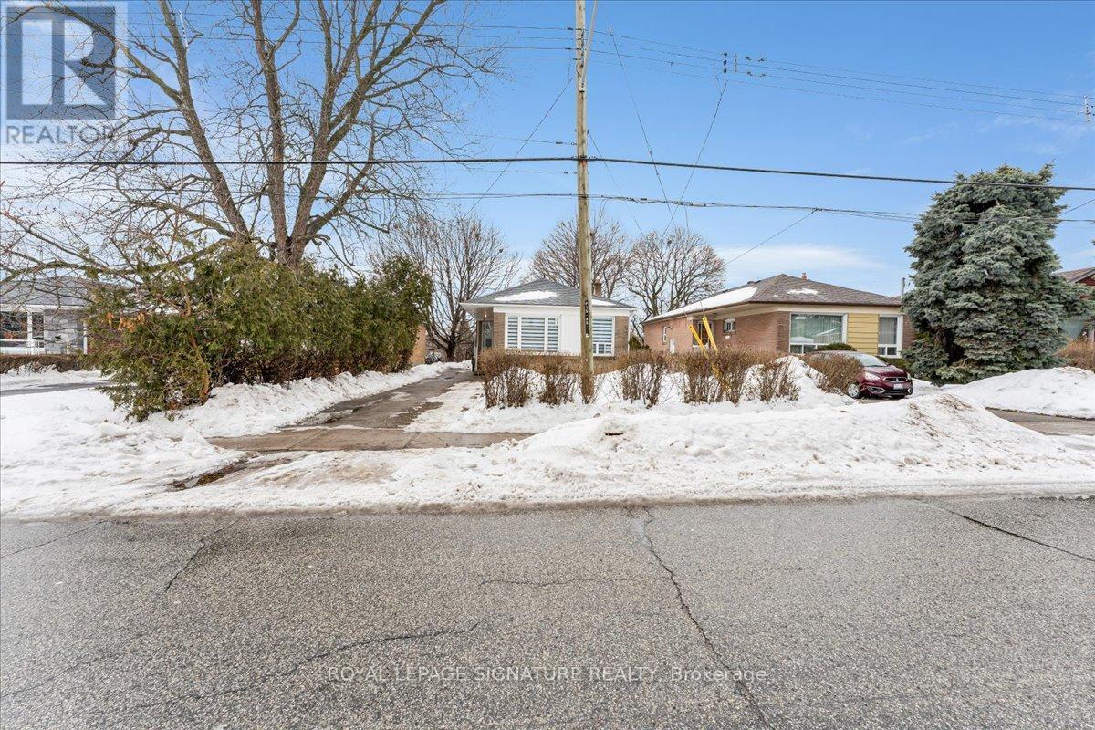 88 Crocus Drive, Toronto, Ontario  M1R 4T1 - Photo 4 - E12813442