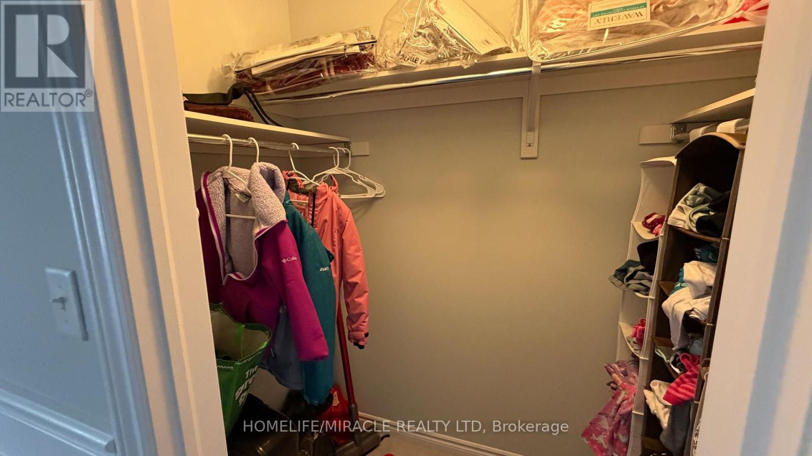 21 Waterview Road, Wasaga Beach, Ontario  L9Z 0E9 - Photo 5 - S12813858