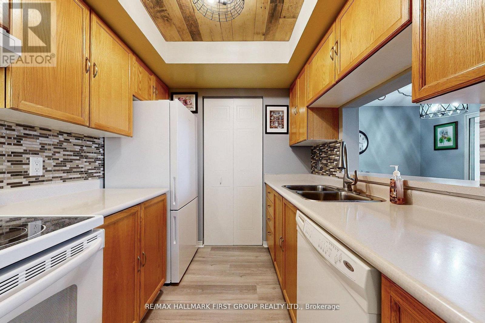 218 - 8351 Mclaughlin Road S, Brampton, Ontario  L6Y 4H8 - Photo 10 - W12813844