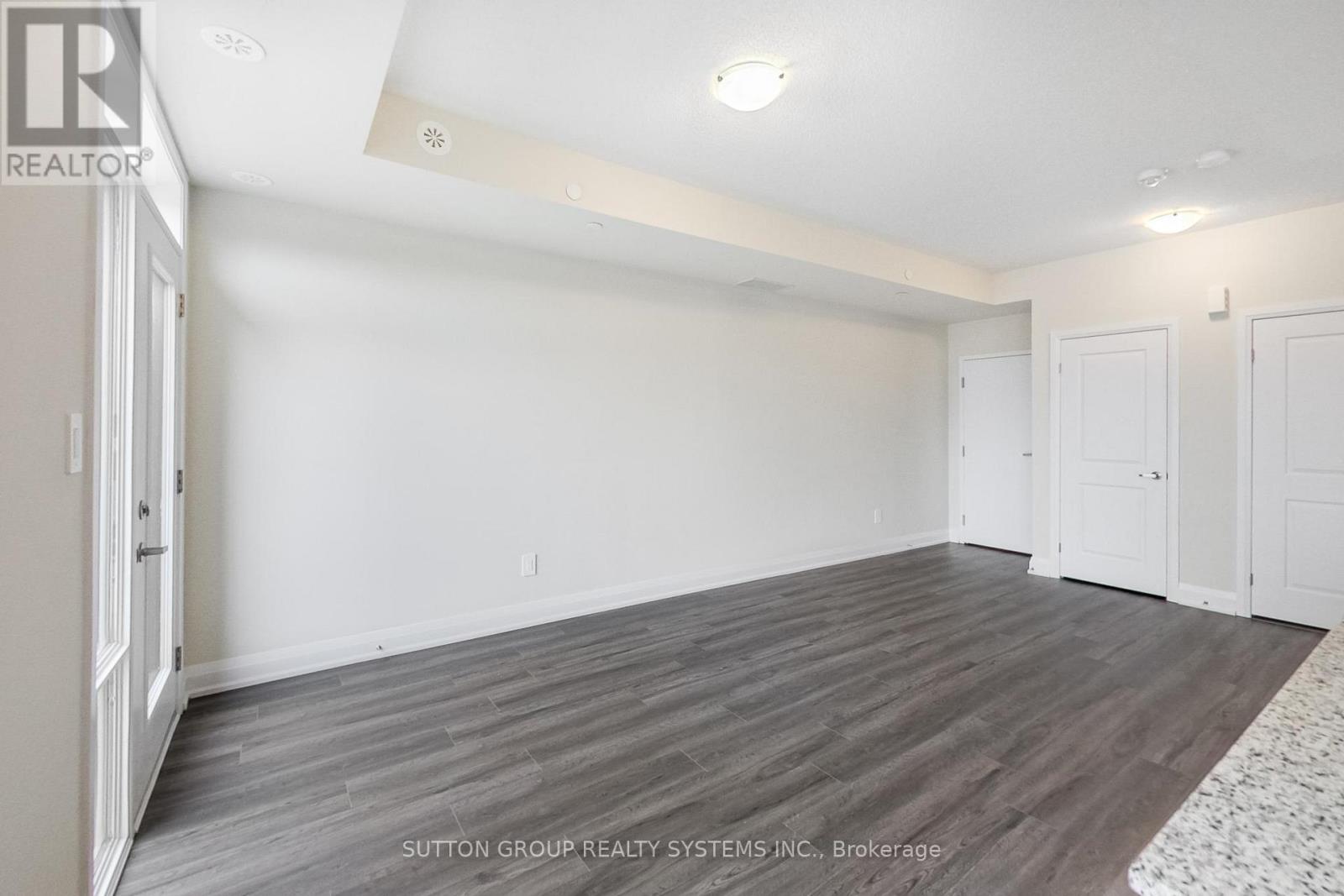 109 - 1573 Rose Way, Milton, Ontario  L9E 0J2 - Photo 11 - W12813860