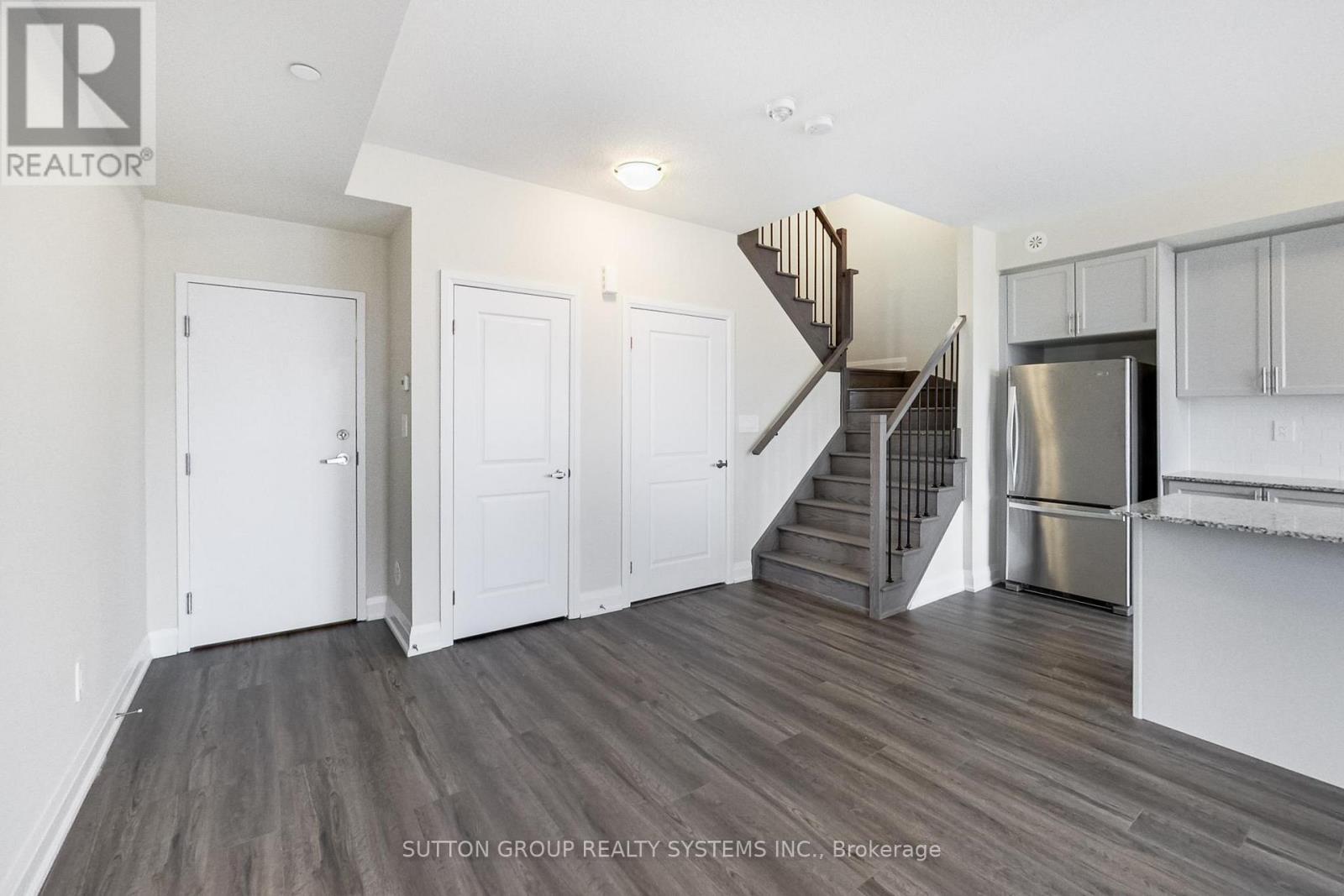 109 - 1573 Rose Way, Milton, Ontario  L9E 0J2 - Photo 13 - W12813860