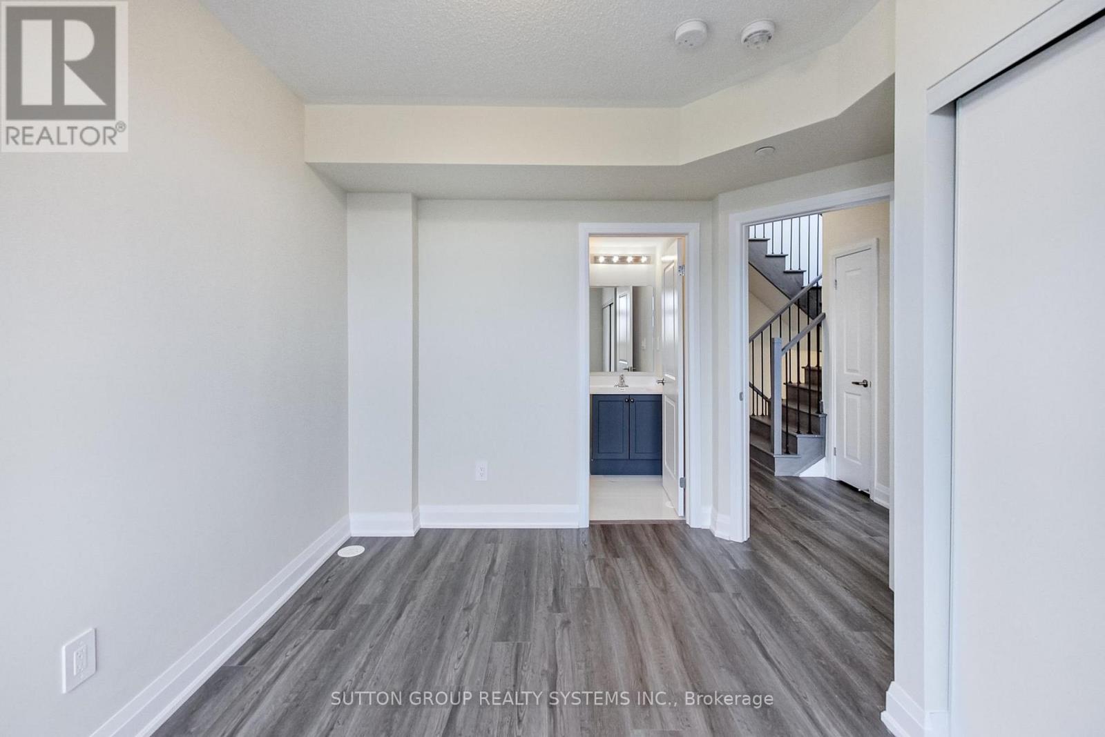 109 - 1573 Rose Way, Milton, Ontario  L9E 0J2 - Photo 27 - W12813860